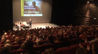 Rob Hopkins en conférence à Saint-Céré le 30 septembre 2022 ©DR