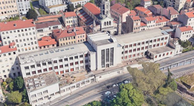 Vue aérienne du bâtiment Neyret bientôt transformé en tiers-lieu de la transition écologique. Il abritait l’école des Beaux Arts de Lyon. @ Ville de Lyon
