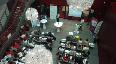 La conférence intitulée « Entreprendre pour transformer la société », où intervenait Christian Sautter, avait lieu au Pôle REALIS de Montpellier, une pépinière d'entreprises de l'économie sociale et solidaire.