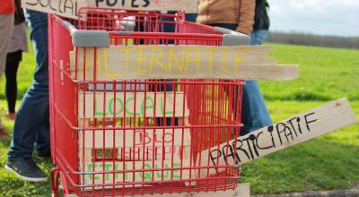À Rennes, le collectif Breizh'i Potes prépare l'ouverture de leur supermarché coopératif ! Crédits : Breizh'i Potes