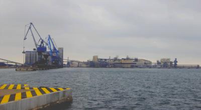 Vue du port de commerce de Sète - Crédit : Laurie Abadie