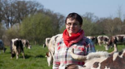 Stéphanie Pageot est éleveuse laitière bio en Loire Atlantique et Présidente de la Fédération Nationale de l'Agriculture Biologique - Crédit : FD