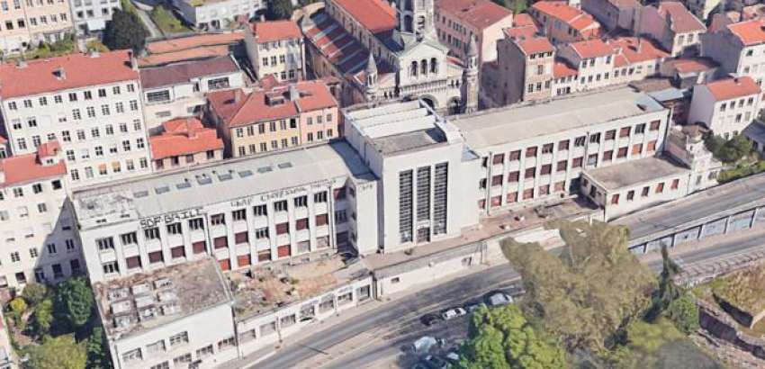Vue aérienne du bâtiment Neyret bientôt transformé en tiers-lieu de la transition écologique. Il abritait l’école des Beaux Arts de Lyon. @ Ville de Lyon