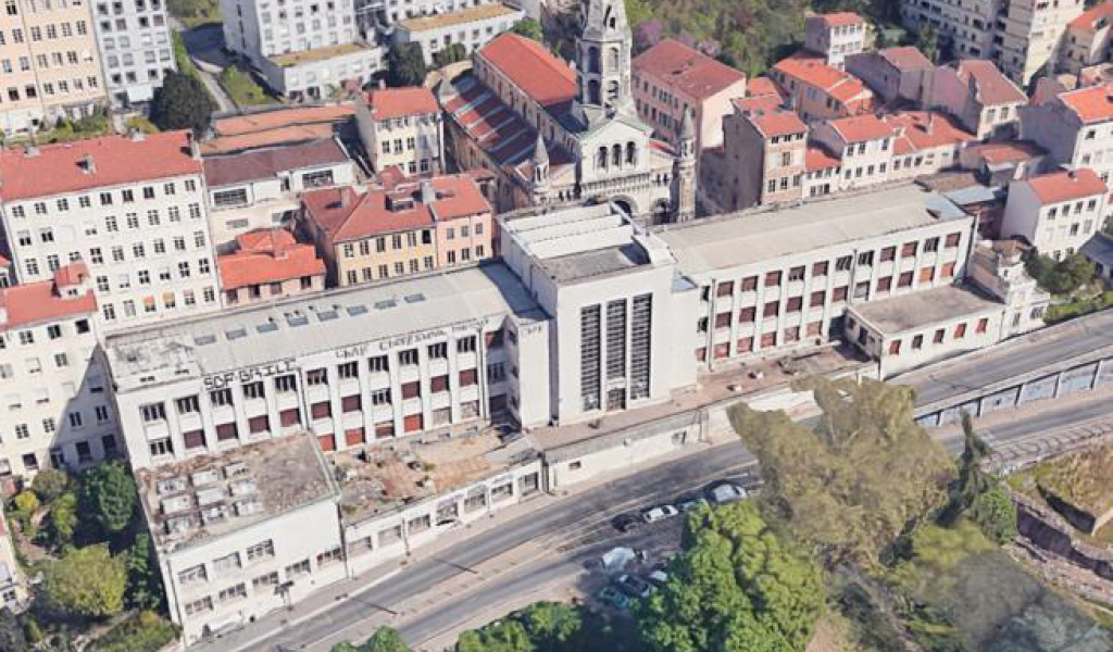 Vue aérienne du bâtiment Neyret bientôt transformé en tiers-lieu de la transition écologique. Il abritait l’école des Beaux Arts de Lyon. @ Ville de Lyon