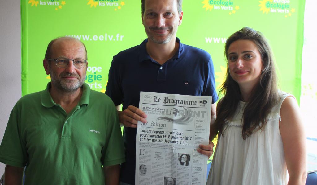 De gauche à droite : Michel Forget, secrétaire régional de Bretagne, David Cormand, secrétaire national d’EELV, Marine Tondelier, membre du bureau exécutif déléguée aux Journées d’été. Crédits photos: Stéphanie - Sans Transition