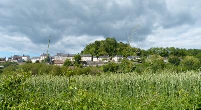 La petite commune corrézienne d’Ayen (750 habitants) est précurseure en matière de préservation de l’environnement et de démocratie participative : ouverture d’une Maison du développement durable en 2016, covoiturage rétribué en monnaie locale, création d’un espace naturel protégé. Ce fut aussi l’une des premières communes rurales à avoir initié un agenda 21, en 2005. DR