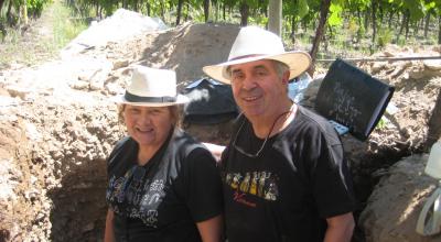 Claude et Lydia Bourguignon au Chili en 2017 - Crédit photo : LAMS