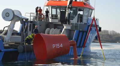 Mise à l'eau de l'hydrolienne Guinard Energies en ria d'EtelIfremer - Michel Répécaud