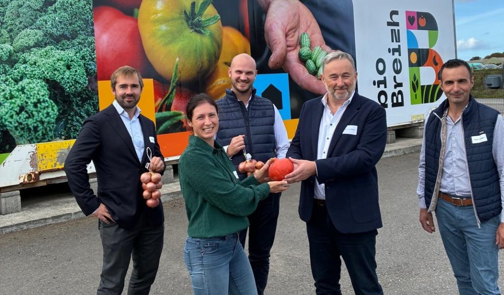 Au centre : Anaïs Larher, présidente de BioBreizh et Jean-Luc Poder, fondateur de Poder - DR BioBreizh
