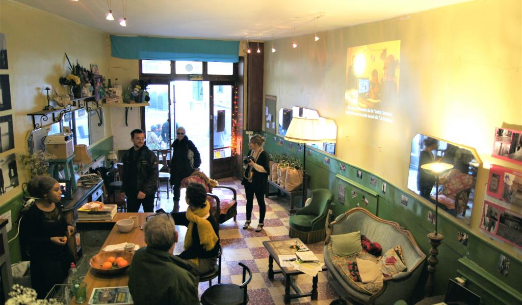 Le BarNabu, café associatif du collectif biterrois Nabucho - FD