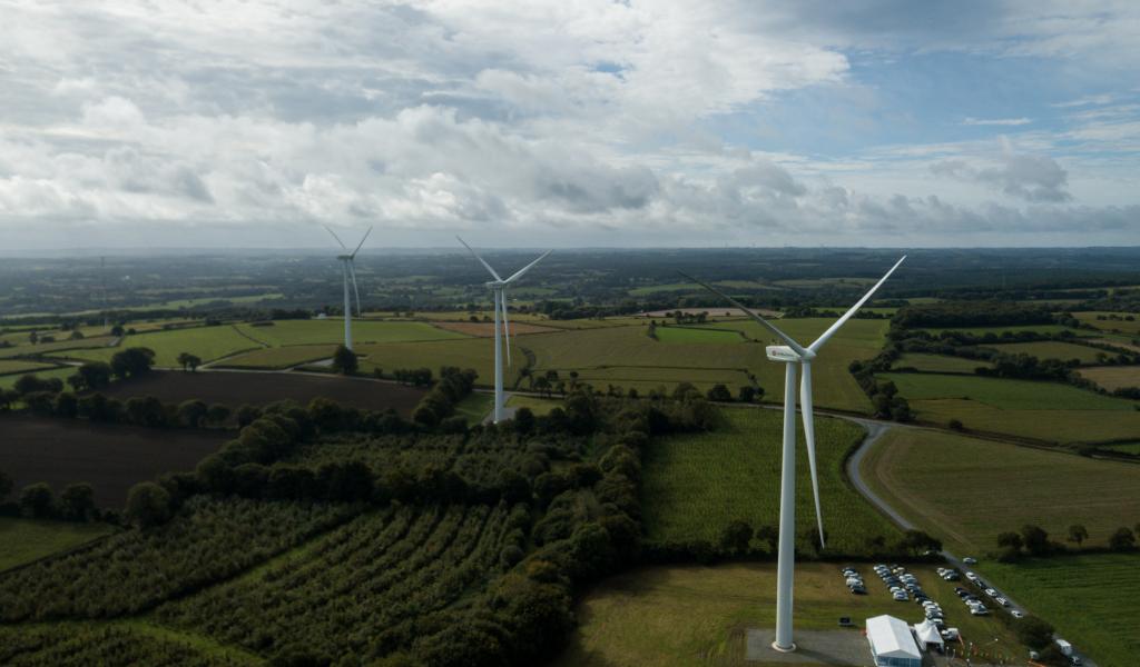 Les quatre éoliennes du parc de Boquého et Plouagat (22) ont été inaugurées en octobre. Elles fourniront de l’électricité à 12 000 foyers. © EDPR