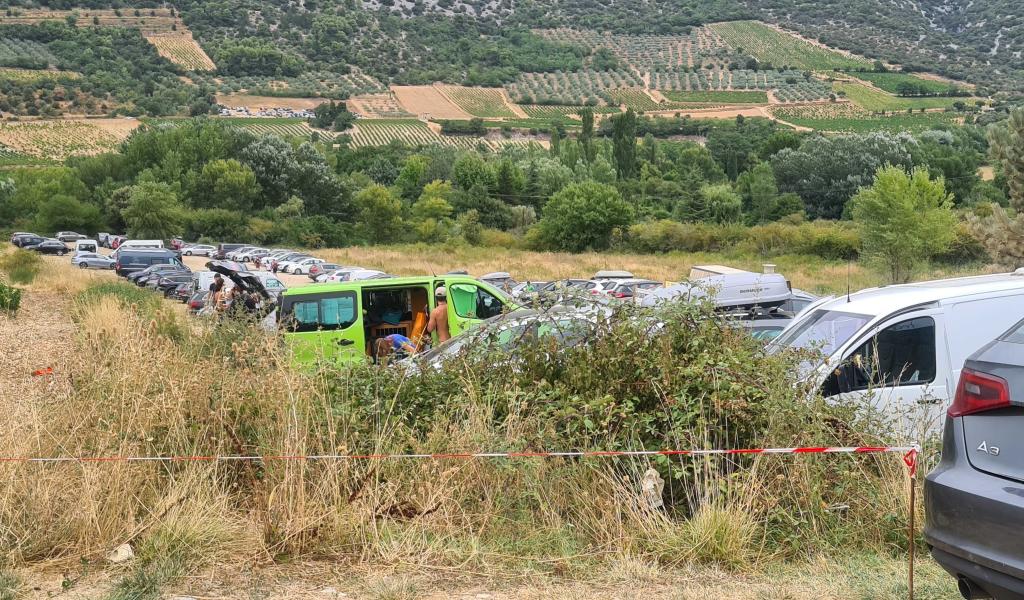 Parking autour du Toulourenc avant les travaux