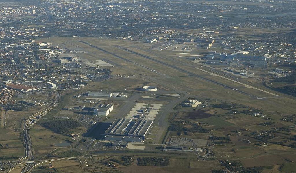 Vue de la zone aéroportuaire de Toulouse-Blagnac - Crédit : Prasetyo Muhammad ECTOR / Wikimédia Commons